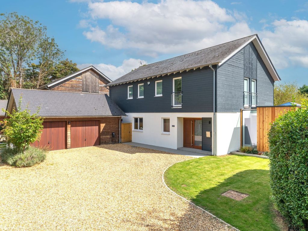 4 bed detached house for sale in High Street, Fowlmere SG8, £1,175,000