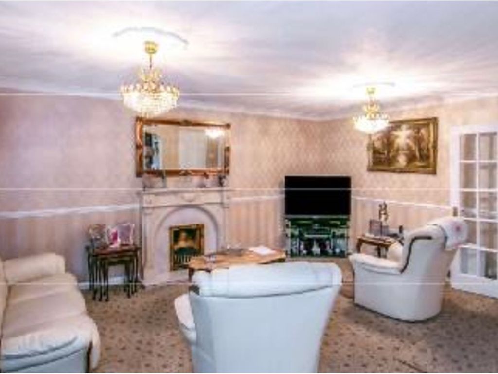 4 bed detached house for sale in Bishops Close, Bournemouth BH7, £630,000