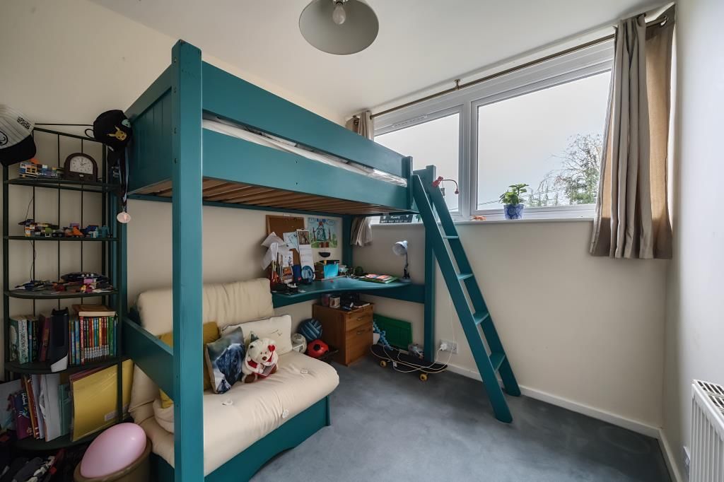 2 bed maisonette for sale in Amersham, Buckinghamshire HP6, £290,000