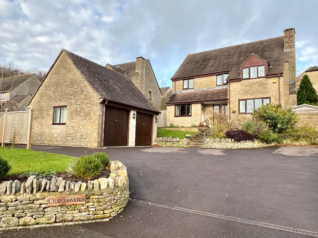 4 bed detached house for sale in The Frith, Chalford, Stroud GL6, £675,000