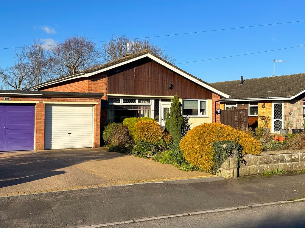 3 bed bungalow for sale in Stoneyfields, Easton-In-Gordano, Bristol, Somerset BS20, £350,000