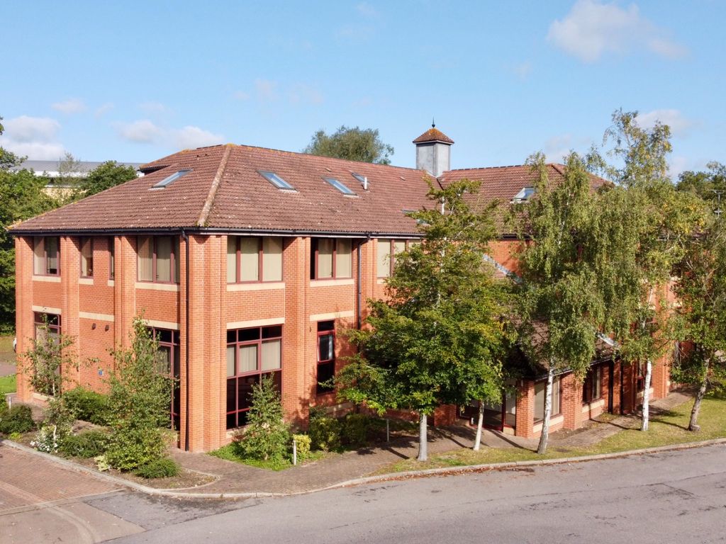 1 bed flat for sale in Fleet, Hampshire GU51, £179,950
