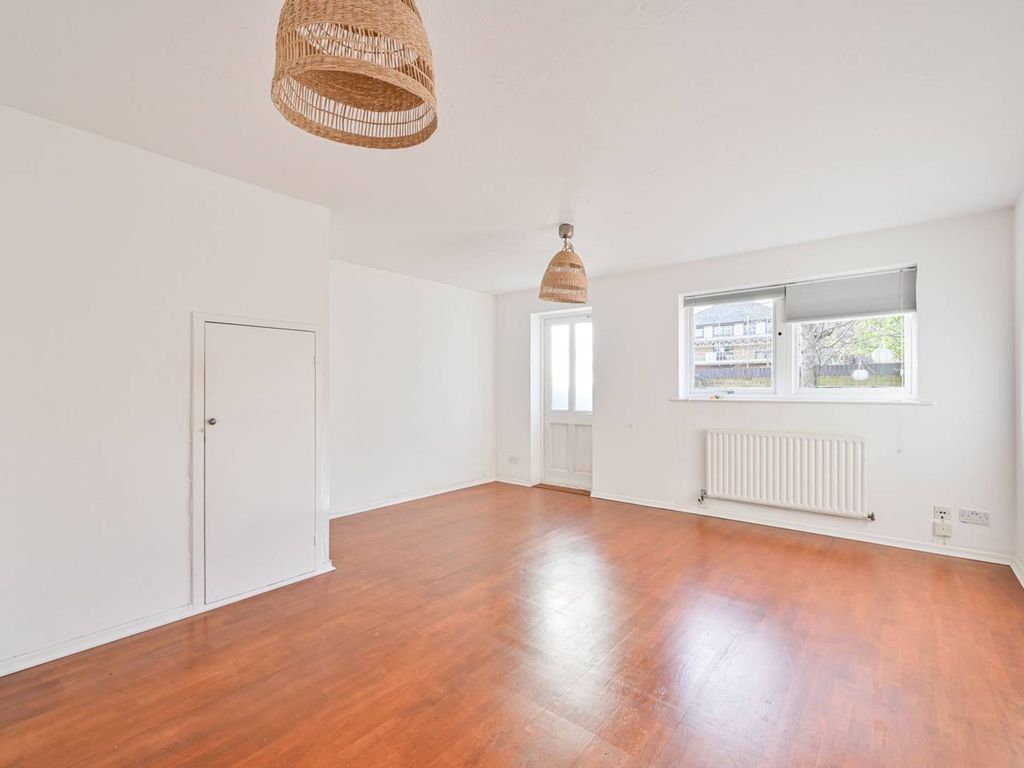 3 bed end terrace house for sale in Undine Road, Canary Wharf E14, £700,000