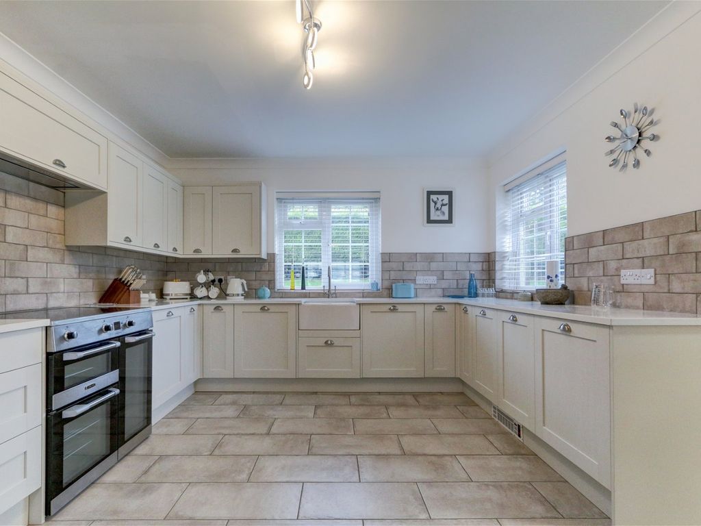 4 bed detached house for sale in Brackenrigg, Knowesgate NE19, £700,000
