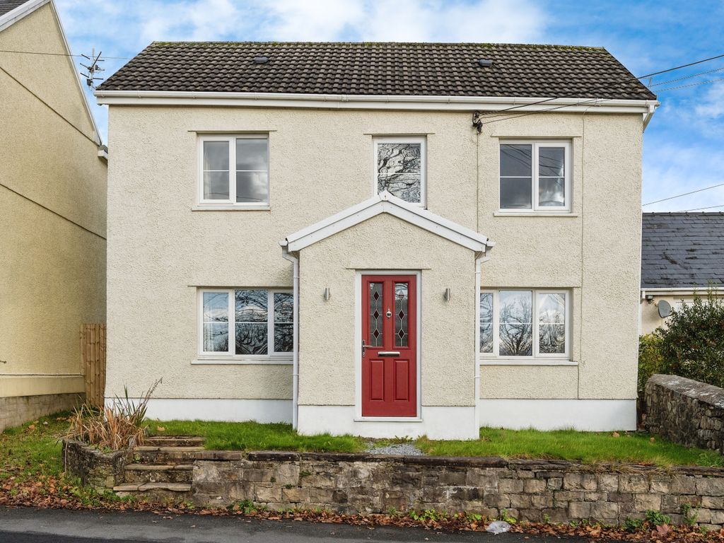 4 bed detached house for sale in Penygraig Road, Ystradowen, Carmarthenshire SA9, £270,000