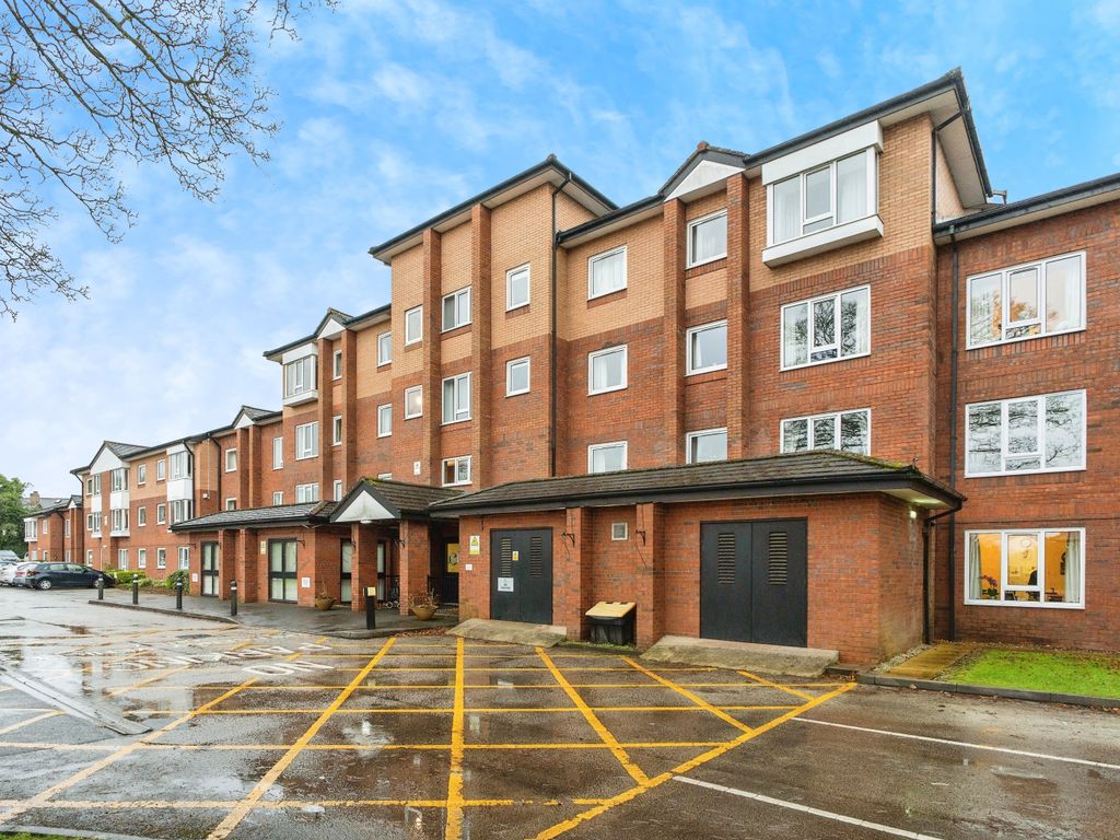1 bed flat for sale in Undercliffe House, Dingleway, Stockton Heath, Cheshire WA4, £85,000