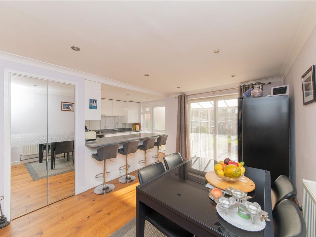 4 bed property for sale in Colin Drive, Colindale, London NW9, £625,000