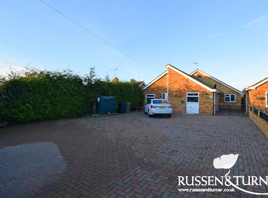 3 bed bungalow for sale in Westfields, Narborough, King's Lynn PE32, £295,000