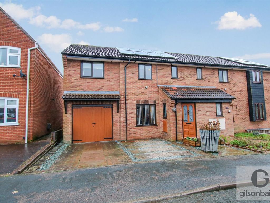 3 bed property for sale in Lark Rise, Mulbarton, Norwich NR14, £270,000
