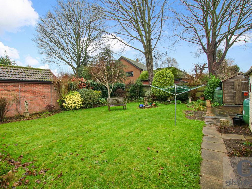 3 bed property for sale in Catton Chase, Old Catton, Norwich NR6, £325,000
