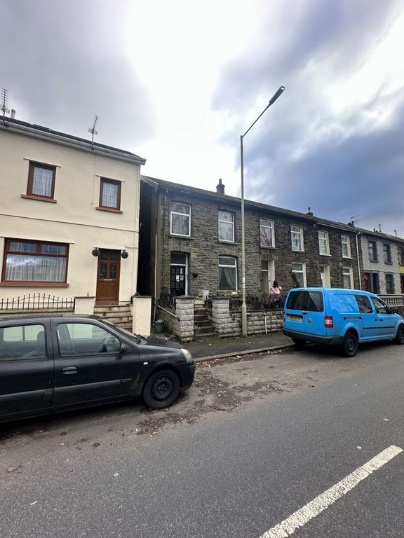 3 bed end terrace house for sale in 8 Ynyscynon Road, Tonypandy, Mid Glamorgan CF40, £39,000