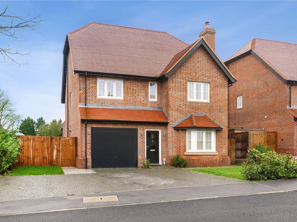 4 bed detached house for sale in Clouston Avenue, Bushey WD23, £1,250,000