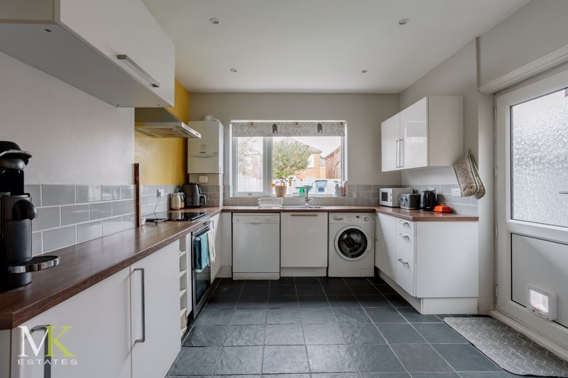 3 bed detached house for sale in Capstone Road, Bournemouth BH8, £425,000