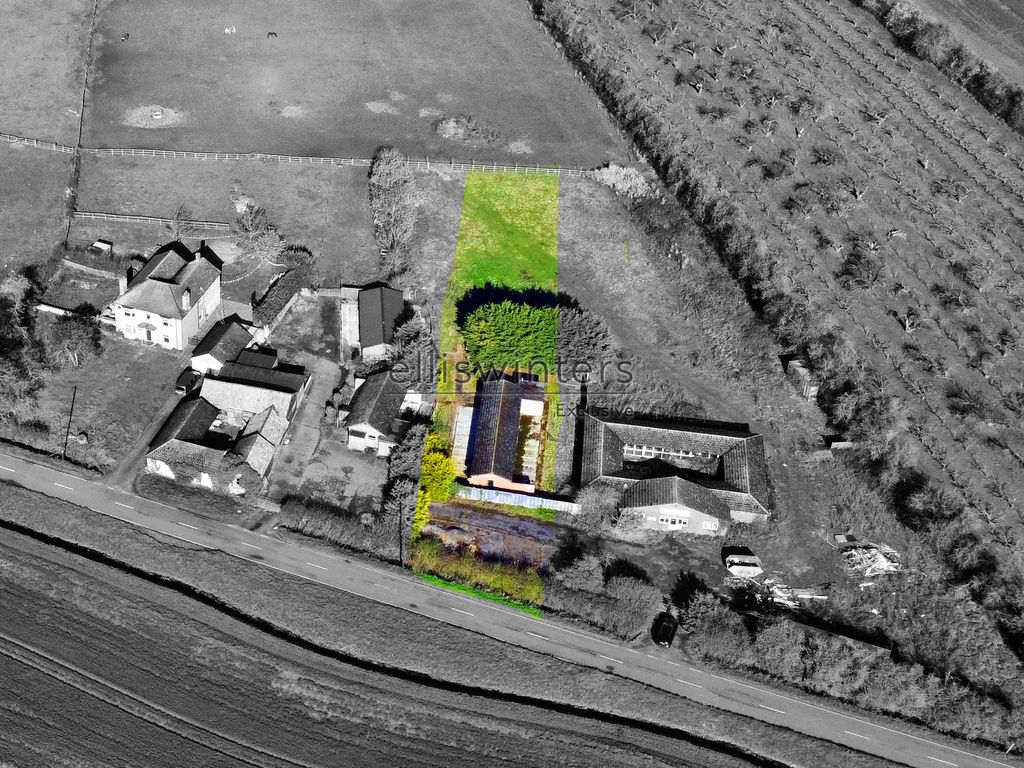Barn conversion for sale in The Fen, Hilton, Huntingdon PE28, £200,000