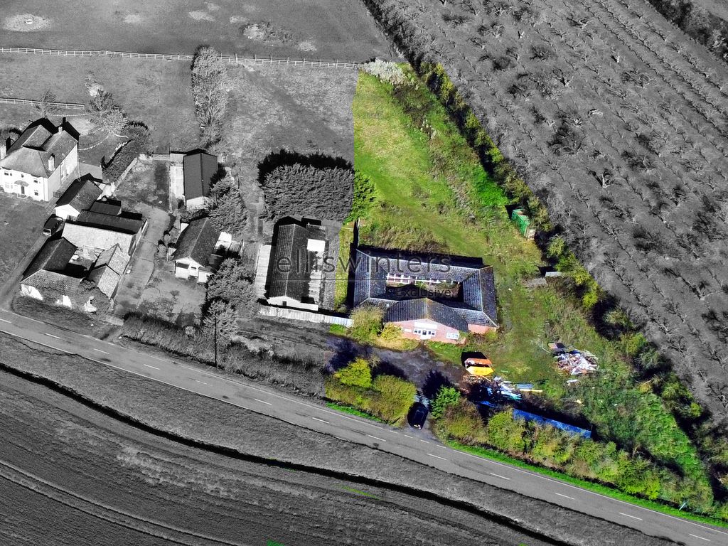 Barn conversion for sale in The Fen, Hilton, Huntingdon PE28, £300,000
