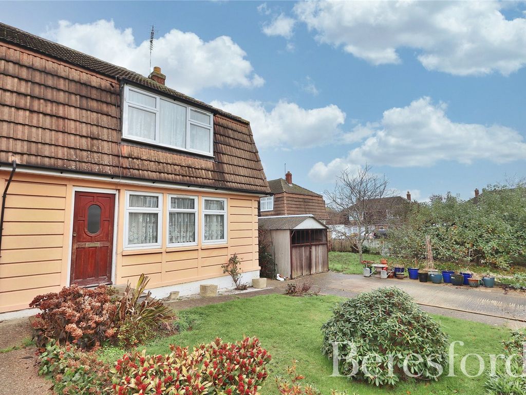 3 bed end terrace house for sale in Rutland Road, Chelmsford CM1, £225,000