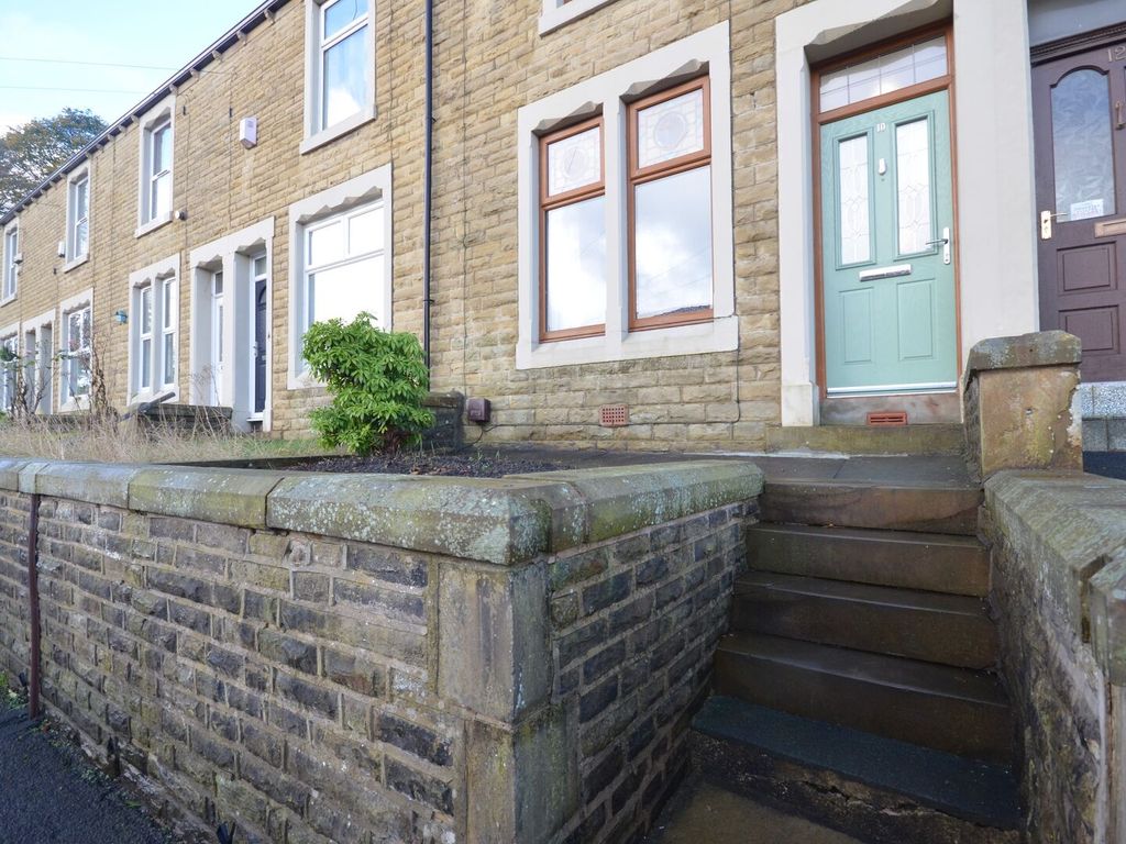 2 bed terraced house to rent in Bishop Street, Accrington, Lancashire BB5, £595 pcm