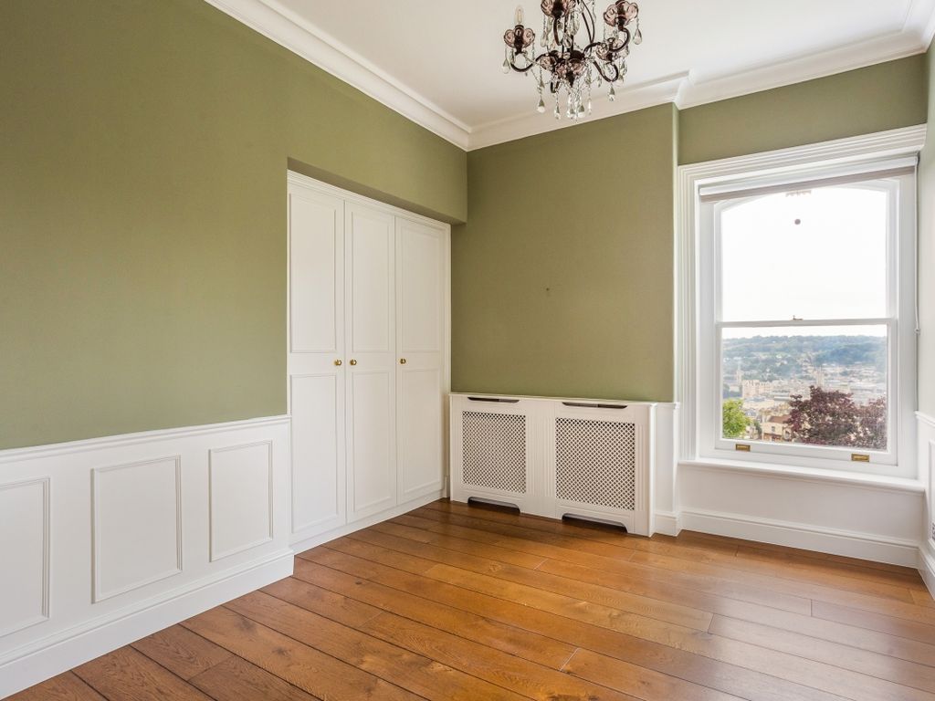 2 bed flat to rent in Lansdown Grove, Bath BA1, £2,000 pcm