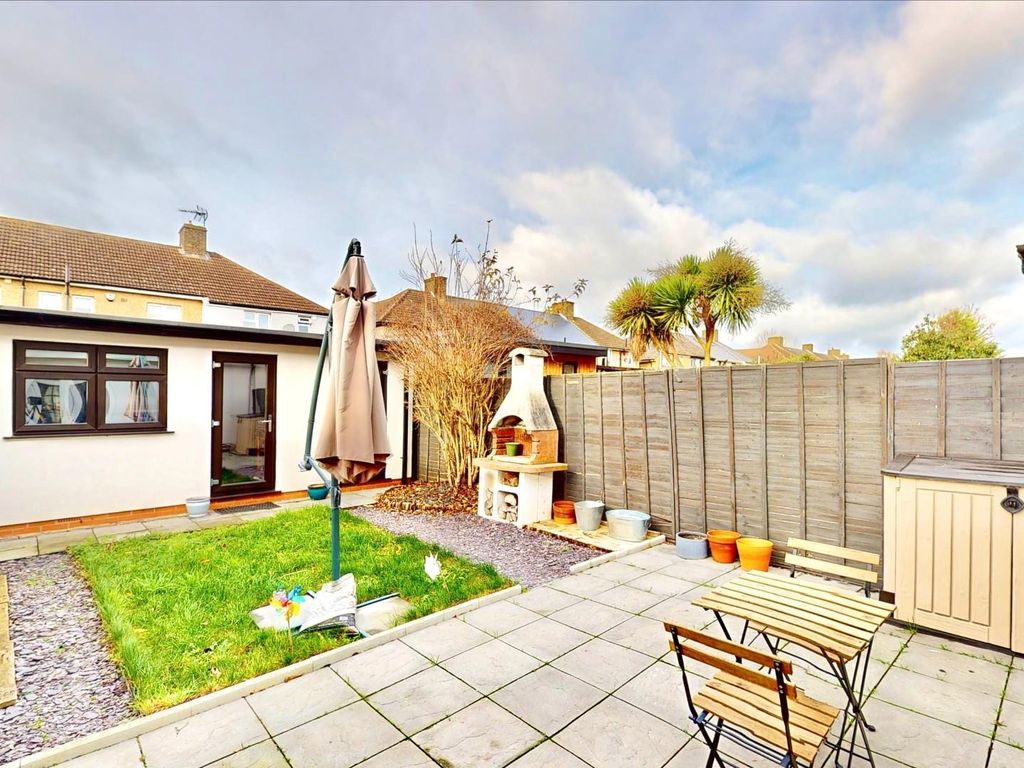 3 bed terraced house for sale in Valence Avenue, Dagenham RM8, £450,000