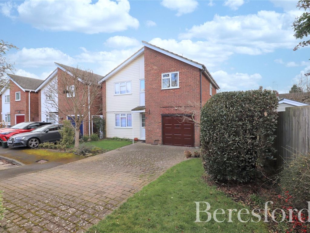 4 bed detached house for sale in St. James Park, Chelmsford CM1, £495,000
