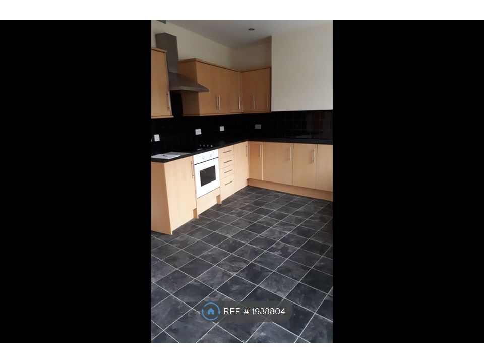 3 bed terraced house to rent in Redfield, Bristol BS5, £2,100 pcm