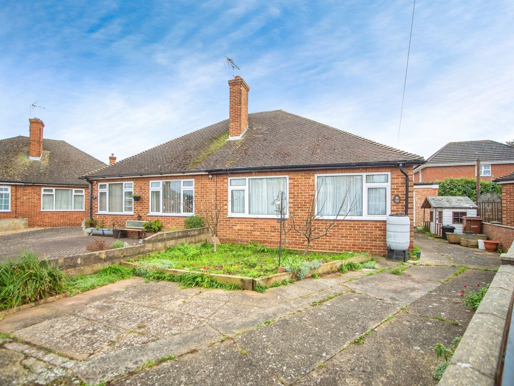 3 bed bungalow for sale in Acre Close, Rochester, Kent ME1, £300,000