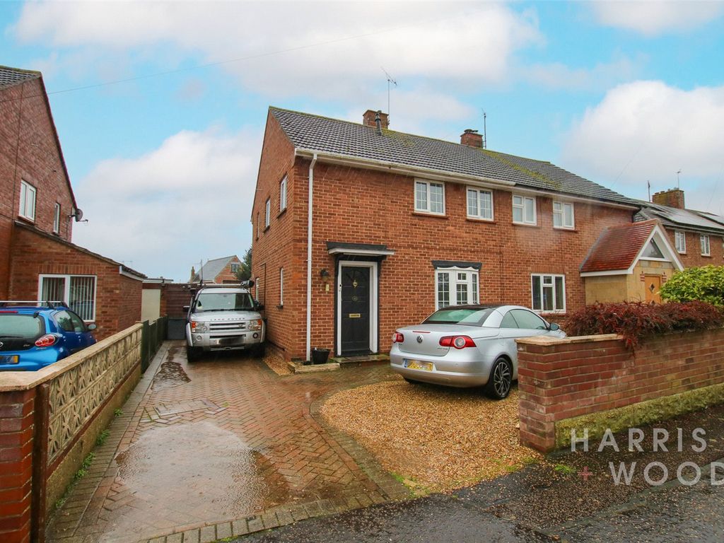 3 bed detached house to rent in Colne Rise, Rowhedge, Colchester, Essex CO5, £1,300 pcm