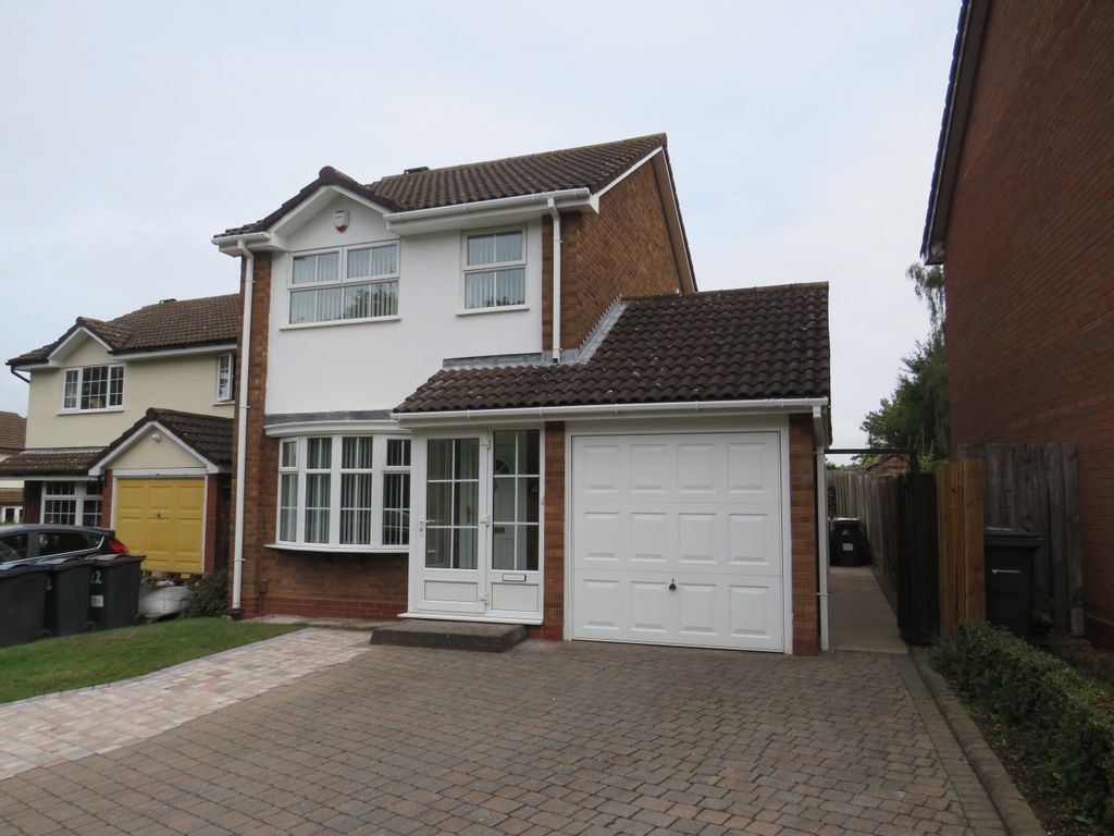 3 bed detached house to rent in Moat Croft, Walmley, Sutton Coldfield B76, £1,250 pcm