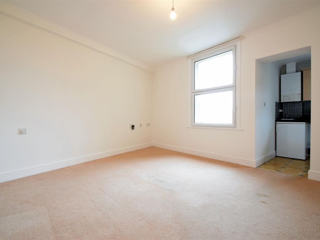2 bed flat for sale in Compton House, 69-71 Beckenham Road, Beckenham BR3, £280,000