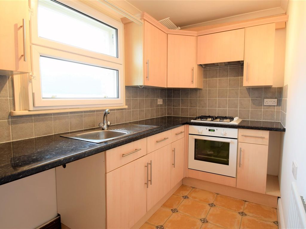 2 bed flat for sale in Compton House, 69-71 Beckenham Road, Beckenham BR3, £280,000