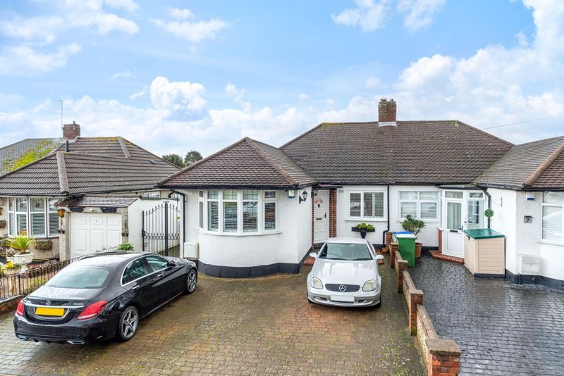 2 bed bungalow for sale in Harefield Road, Sidcup DA14, £550,000