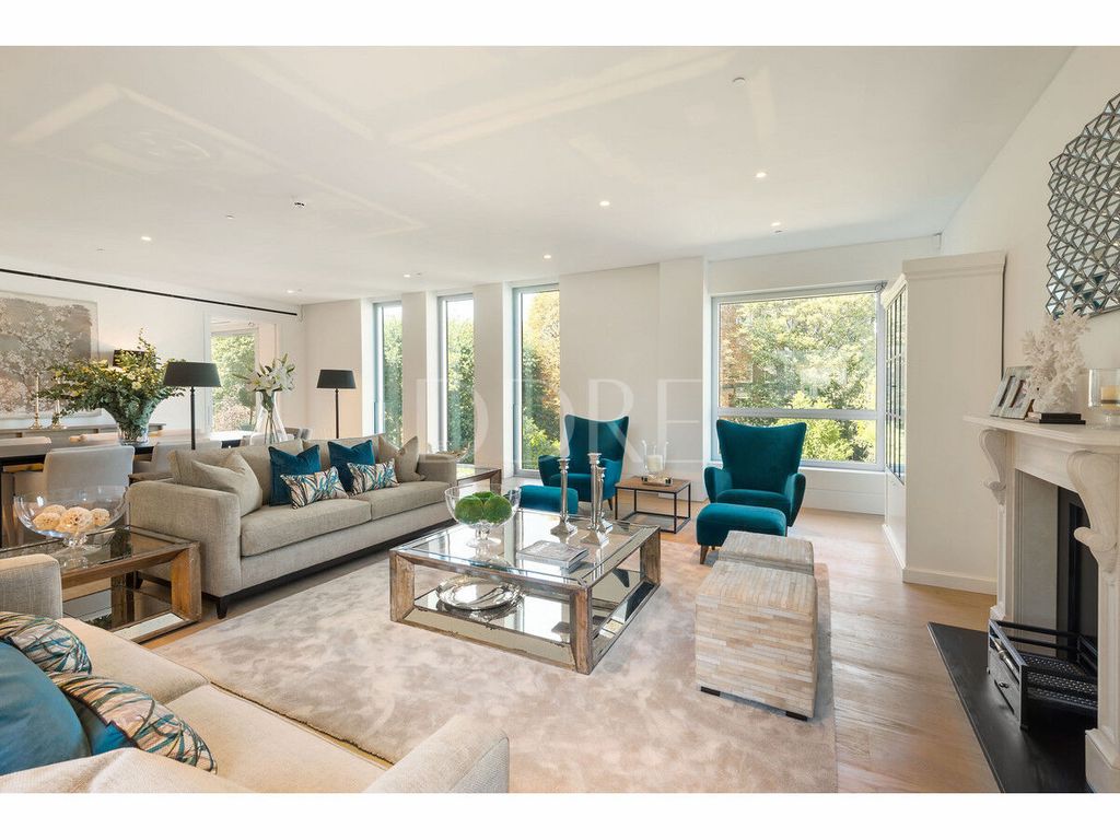 3 bed flat for sale in Kensington High Street, London W8, £6,250,000