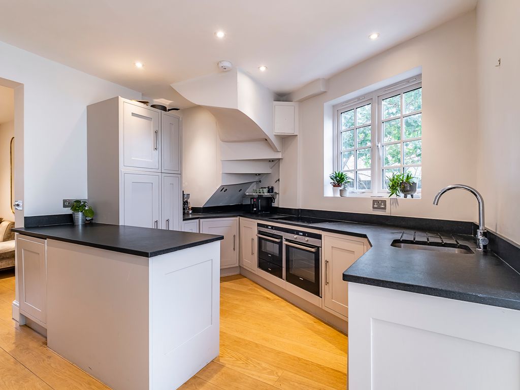 2 bed end terrace house for sale in Lyham Road, London SW2, £950,000