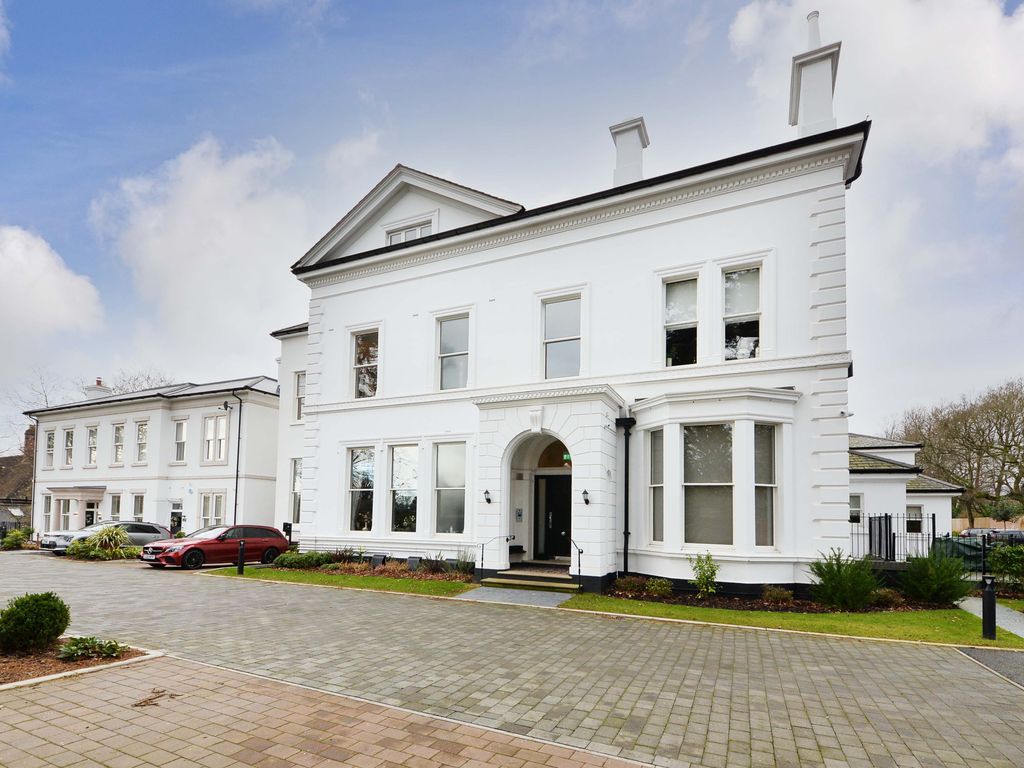3 bed flat for sale in Norfolk Road, Edgbaston, Birmingham B15, £995,000