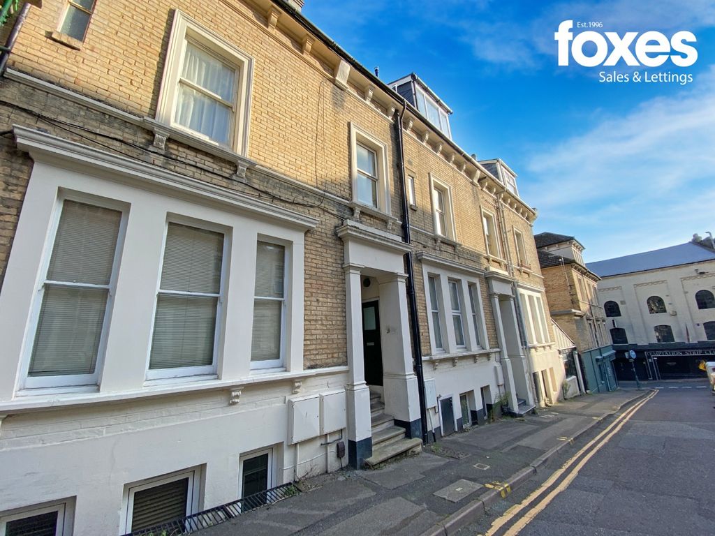 1 bed flat for sale in 6 Verulam Place, Bournemouth, Dorset BH1, £120,000