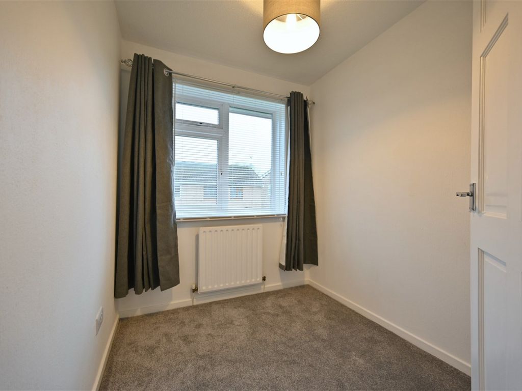 3 bed terraced house to rent in Durham Way, Harrogate HG3, £1,100 pcm