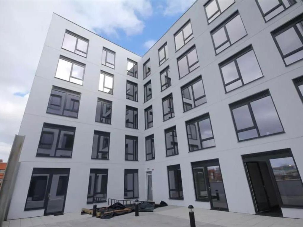 1 bed flat for sale in Moseley Street, Birmingham B12, £180,000