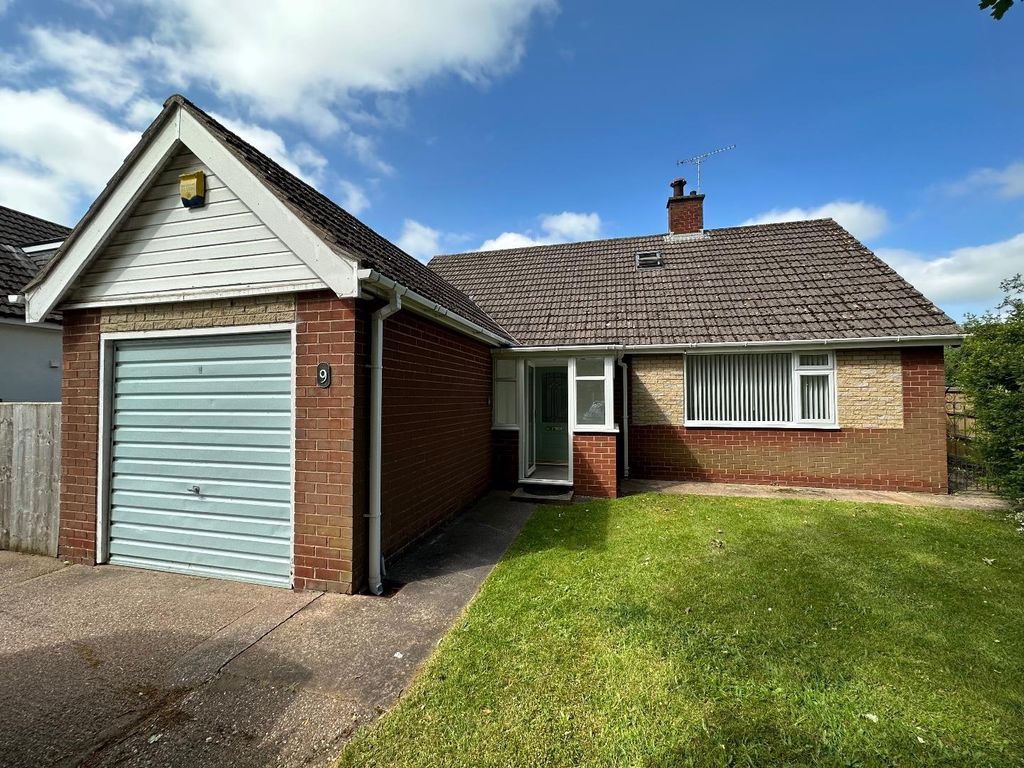 3 bed detached bungalow to rent in Highfield Avenue, Audlem, Crewe CW3, £1,200 pcm