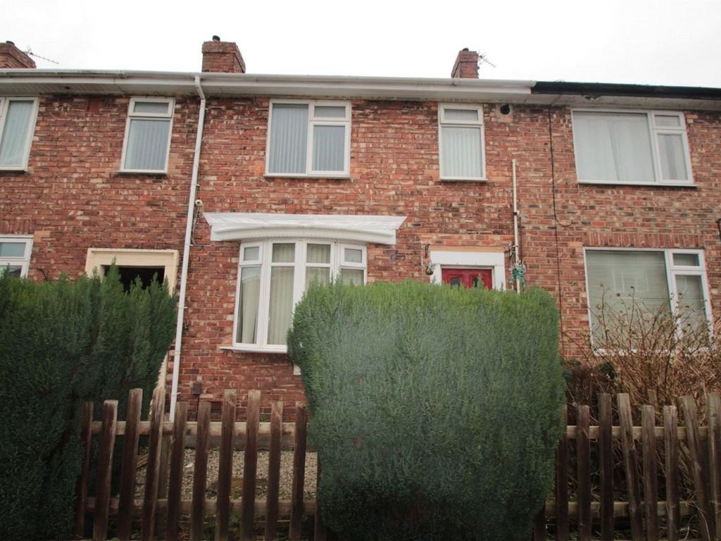 3 bed terraced house for sale in 6 Sadberge Road, Stockton-On-Tees, Cleveland TS18, £55,000