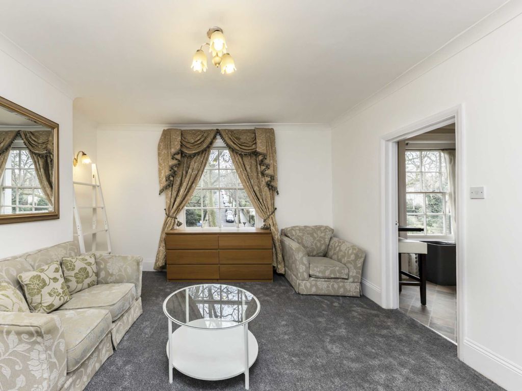2 bed flat to rent in Holland Park Avenue, London W11, £2,396 pcm