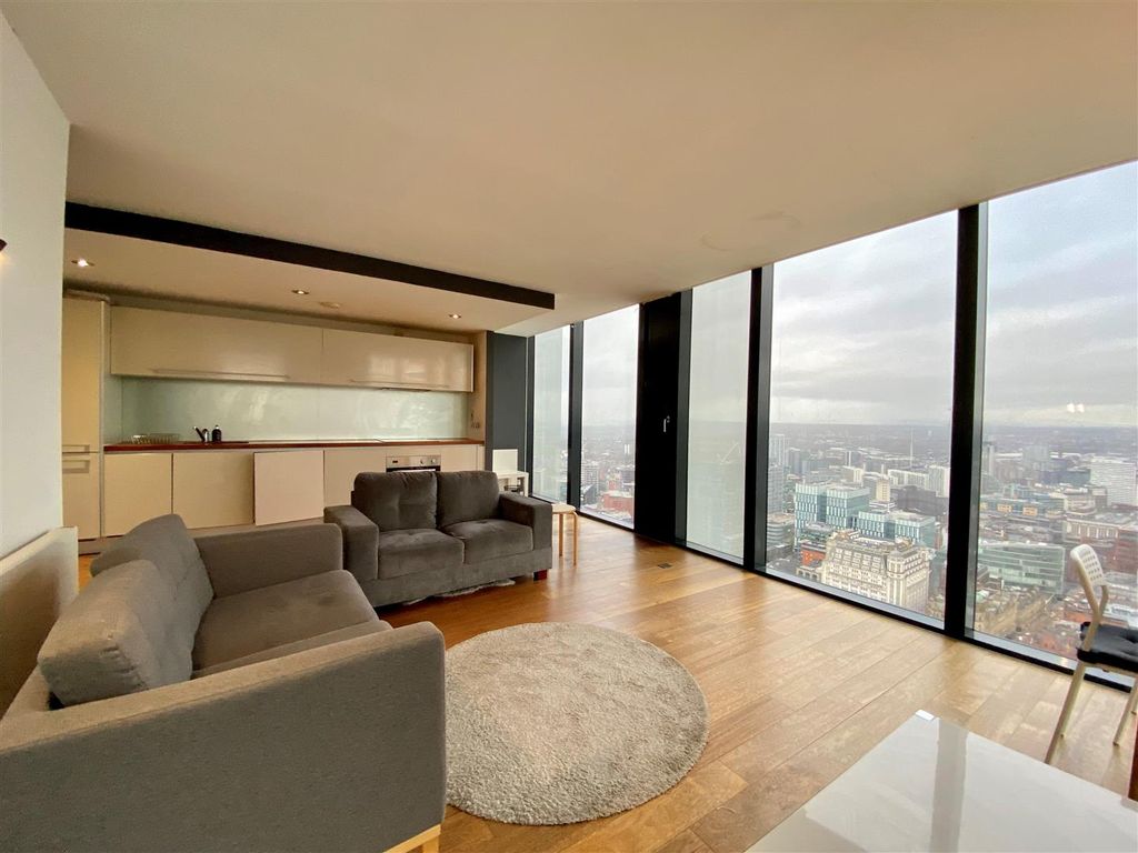 2 bed flat to rent in Beetham Tower, Deansgate, Manchester M3, £1,650 pcm