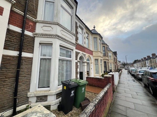 3 bed property to rent in Theobald Road, Canton, Cardiff CF5, £1,350 pcm