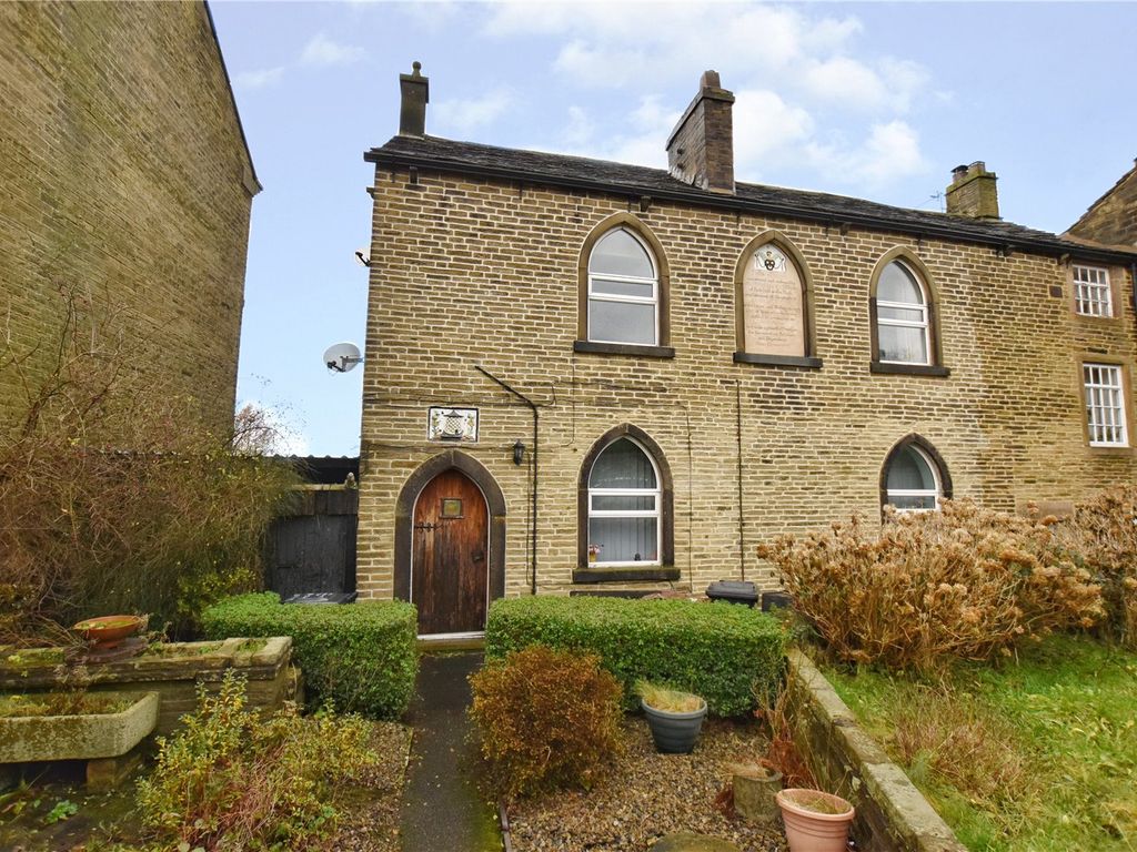 1 bed flat for sale in Hague Street, Glossop, Derbyshire SK13, £170,000