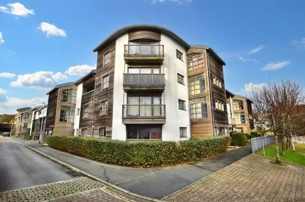 2 bed flat for sale in Endeavour Court, Plymouth, Devon PL1, £114,000