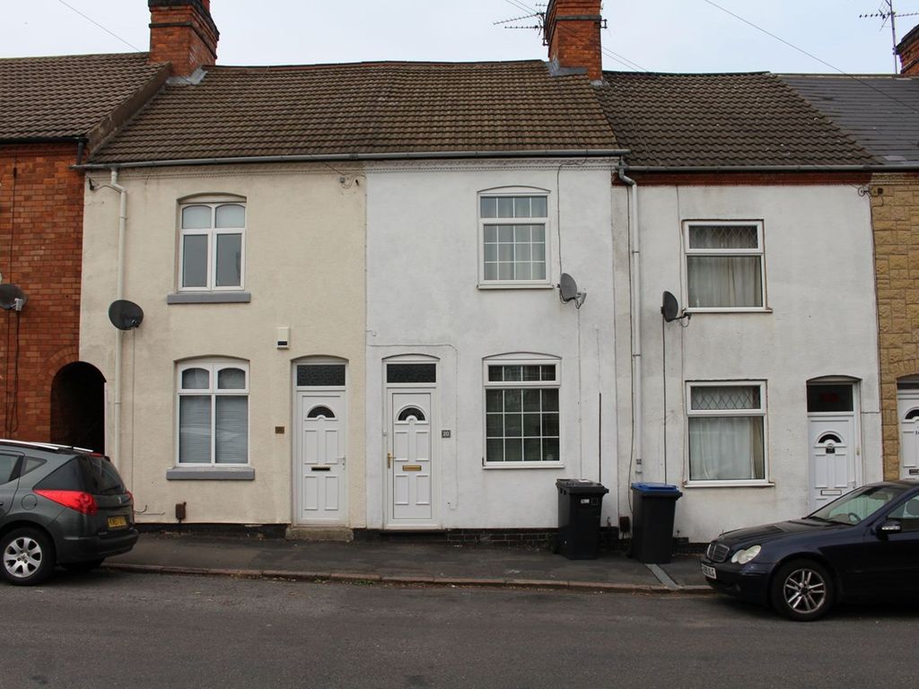 2 bed terraced house to rent in Mill Hill Road, Hinckley, Leicester LE10, £695 pcm