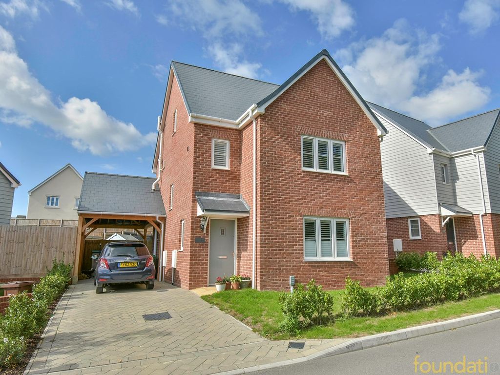 4 bed detached house for sale in Watergate, Bexhill-On-Sea TN39, £399,950