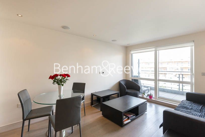 1 bed flat to rent in Chelsea Creek, Park Street SW6, £2,384 pcm