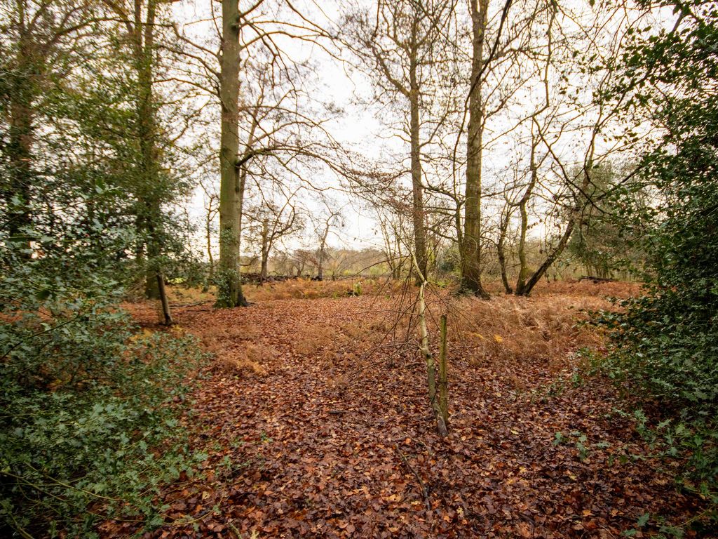 Land for sale in Ladywood Close, Loudwater, Rickmansworth WD3, £295,000