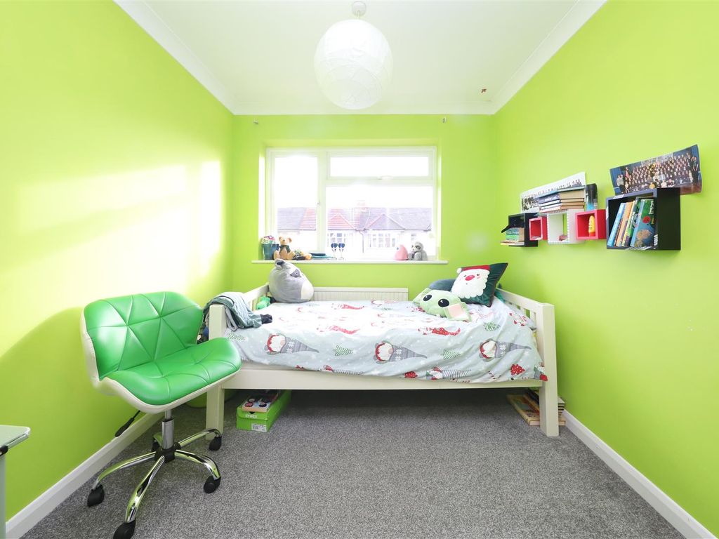 4 bed end terrace house for sale in Bessingby Road, Ruislip HA4, £695,000