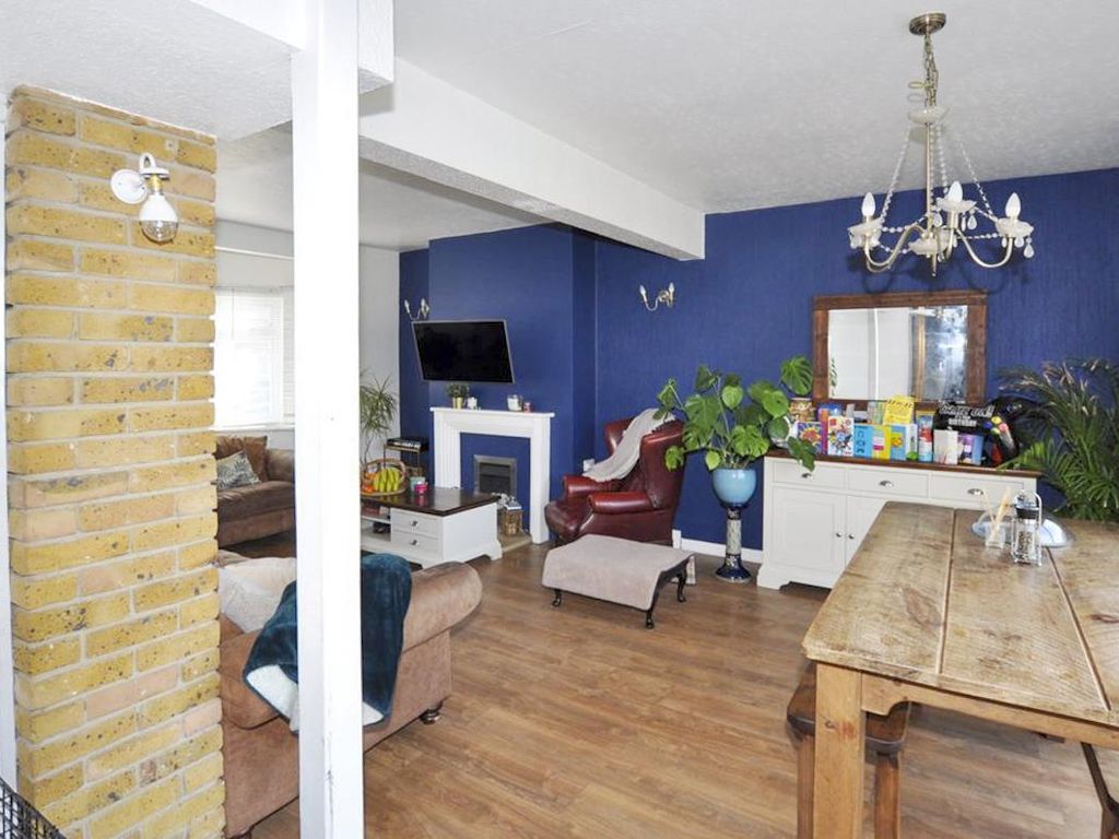 4 bed end terrace house for sale in Bessingby Road, Ruislip HA4, £695,000